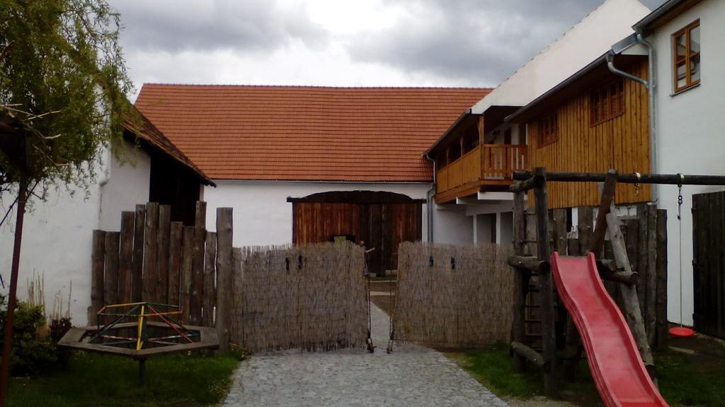 Pension Spejchar U Vojty Holasovice Exterior photo